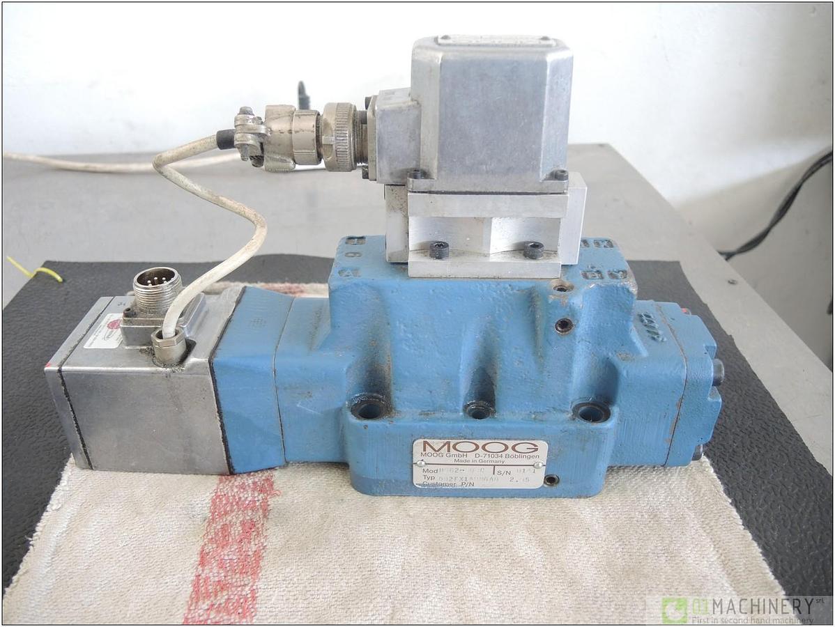 2010 MOOG D662-808C