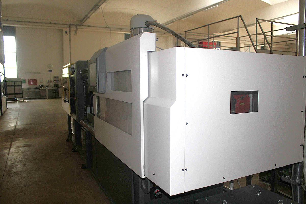 2012 Fanuc ROBOSHOT 150B S2000i