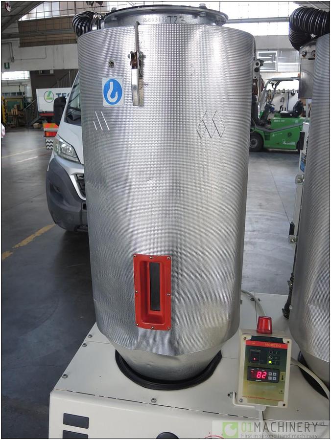 2001 MORETTO D205