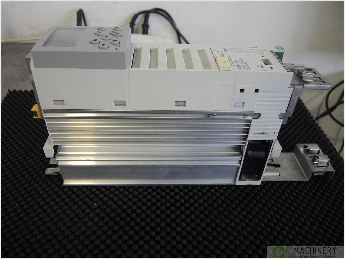  LENZE E82EV152_4C