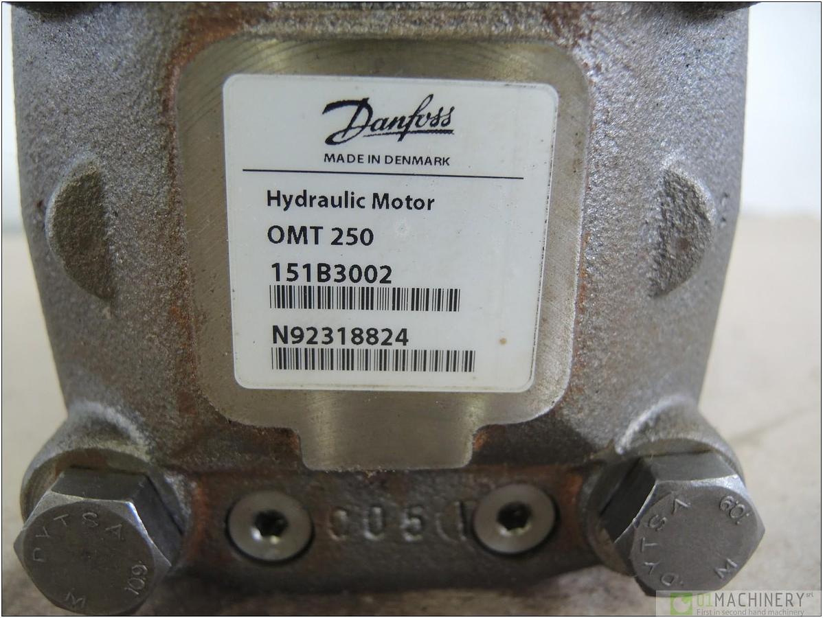 2000 DANFOSS OMT250 151B3002