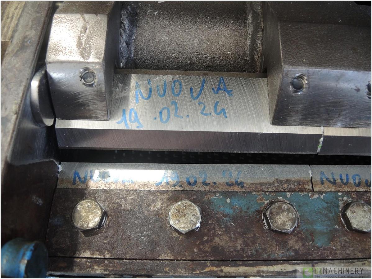 Usato 2004 MECCANOPLASTICA CBS 25/40 AI2176