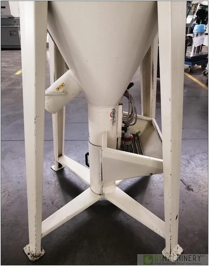 2002 MORETTO M500