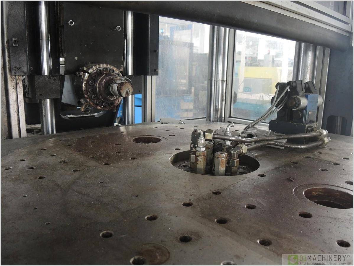 2004 DEMAG ERGOTECH VERT 800V