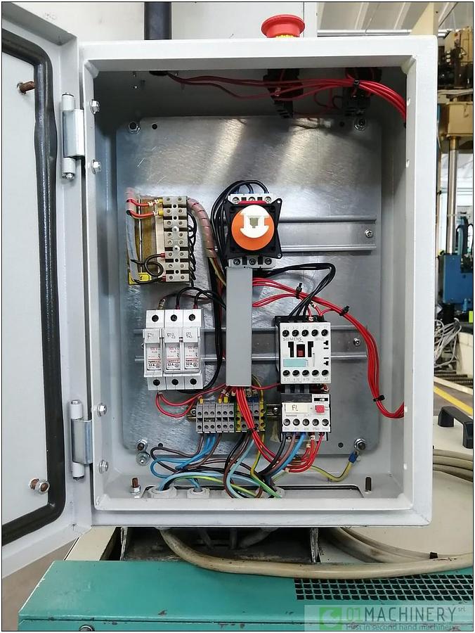 TRIA 40-20/BL-T