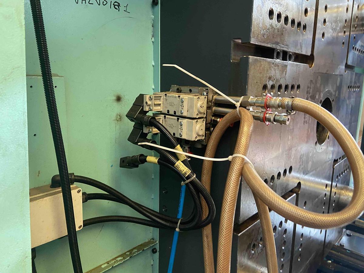 2005 PLASTIC METAL UNIKA 350