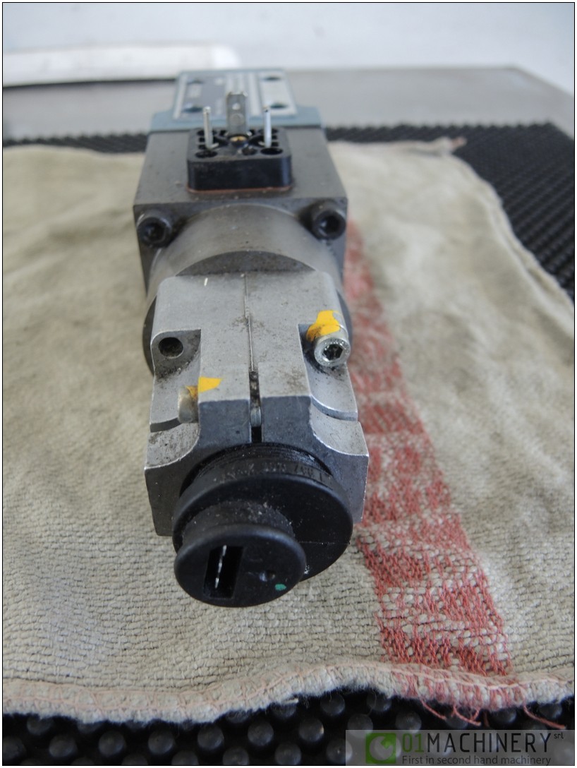 BOSCH 0 811 402 001