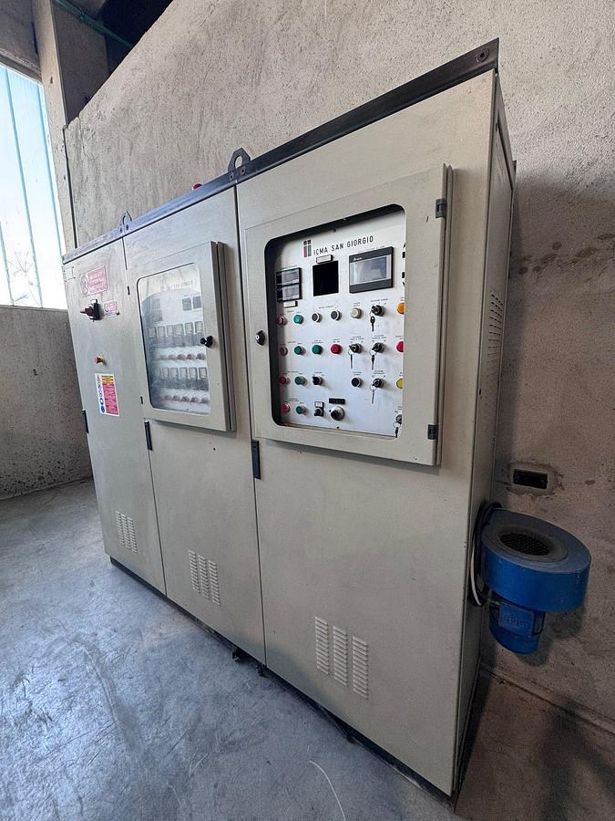 1995 MC70-32D