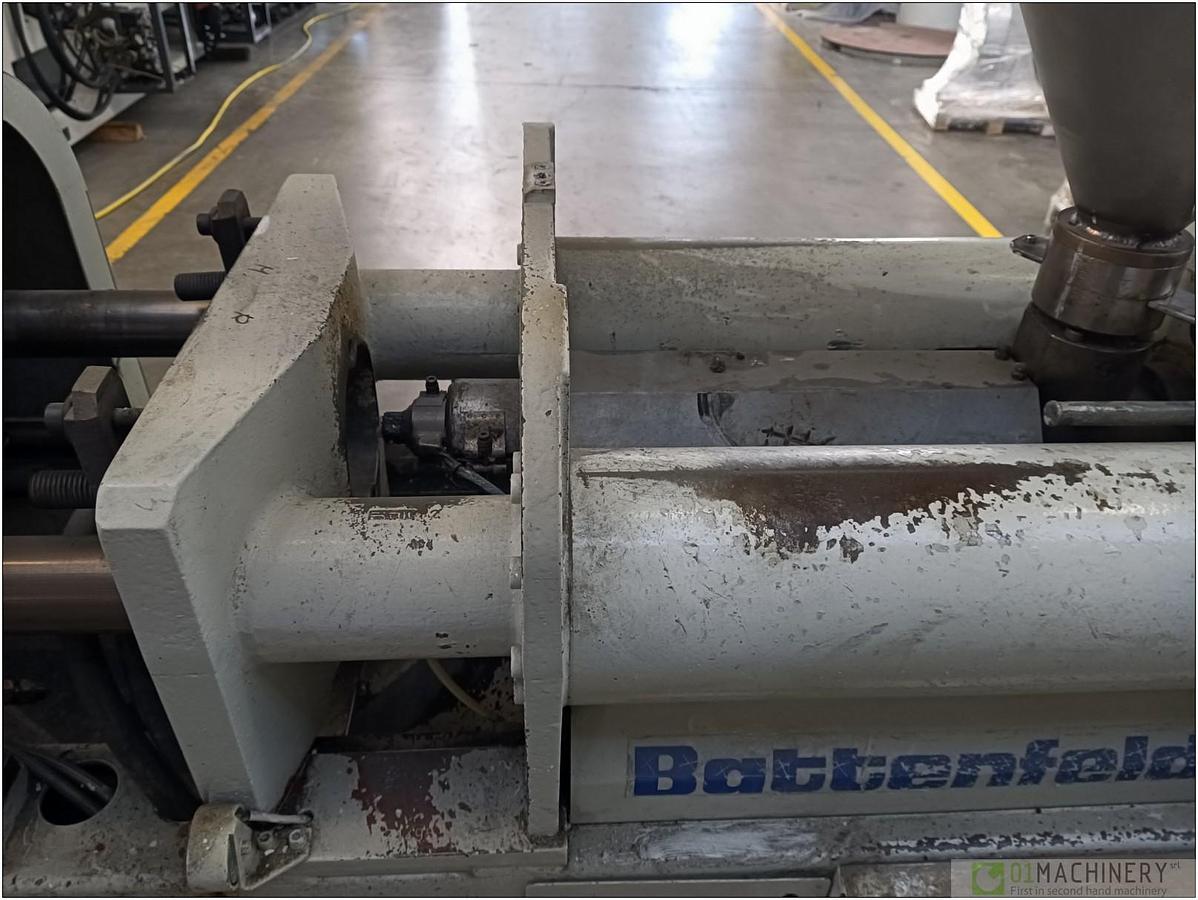 Usato 1998 BATTENFELD PLUS 350/75 IN0437