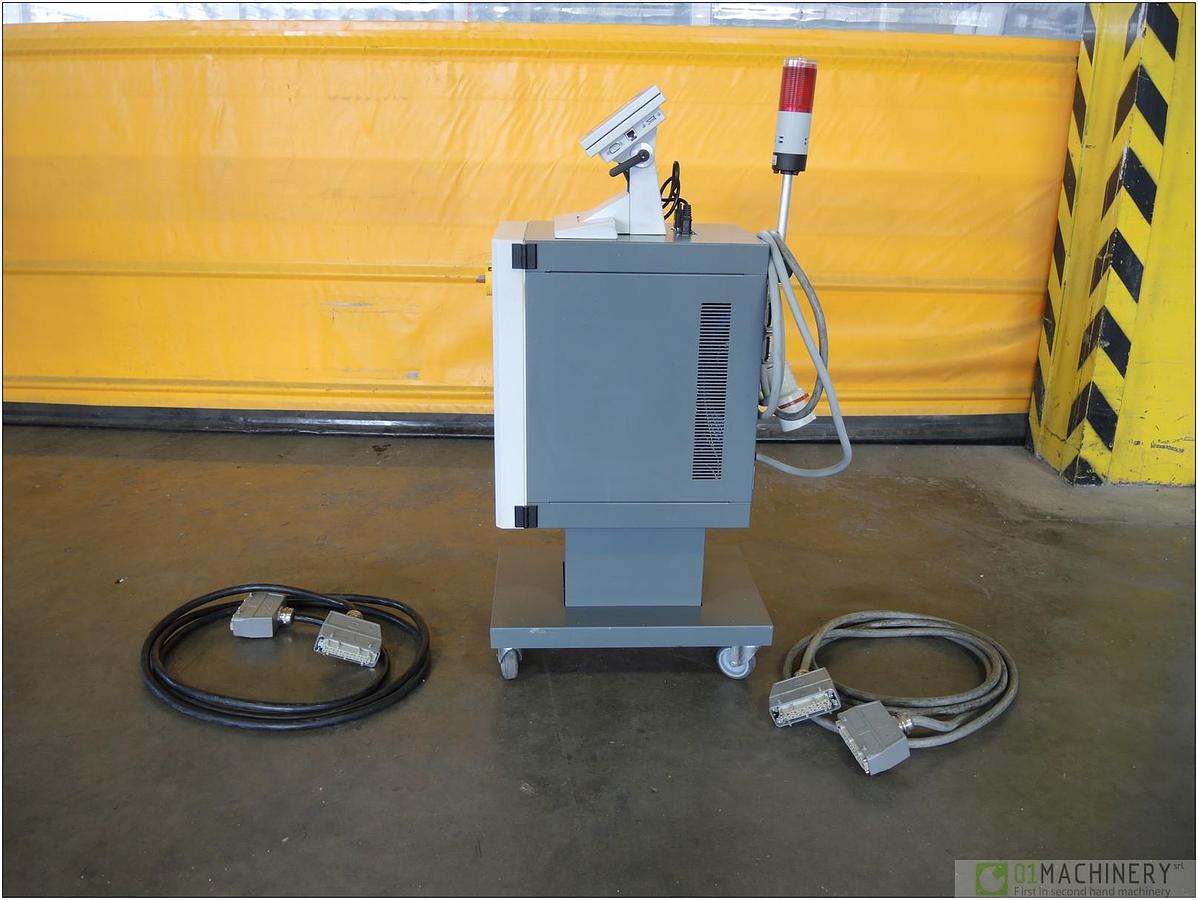 2016 MOLD MASTER M2XS-12