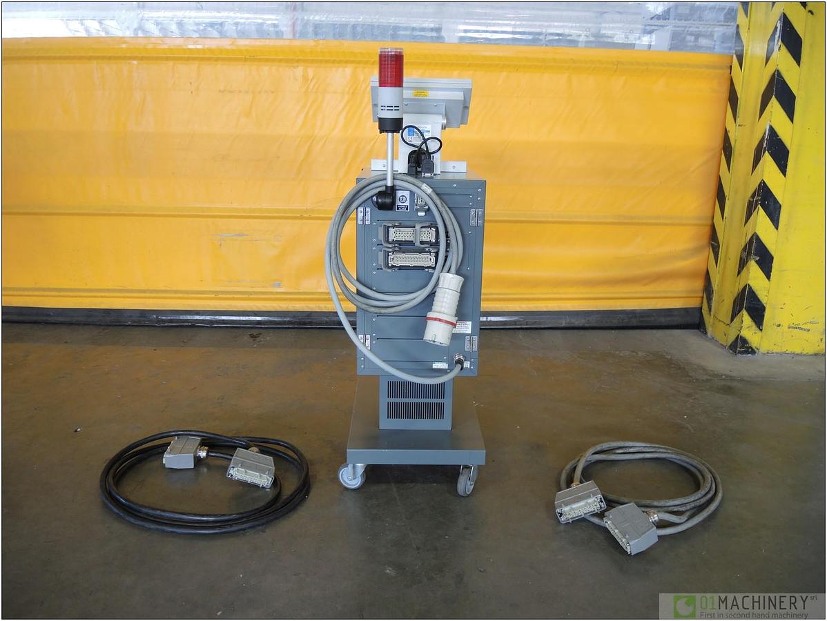 2016 MOLD MASTER M2XS-12