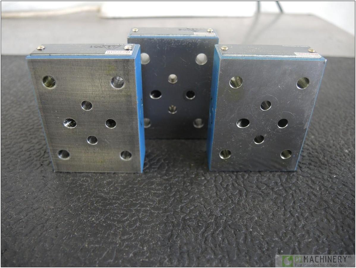 2011 REXROTH R900323180