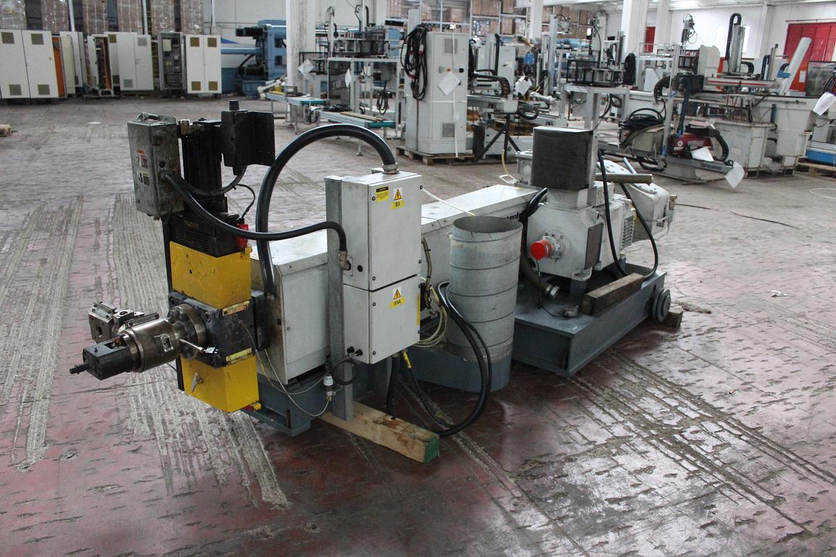 Used 2000 BATTENFELD ES0029