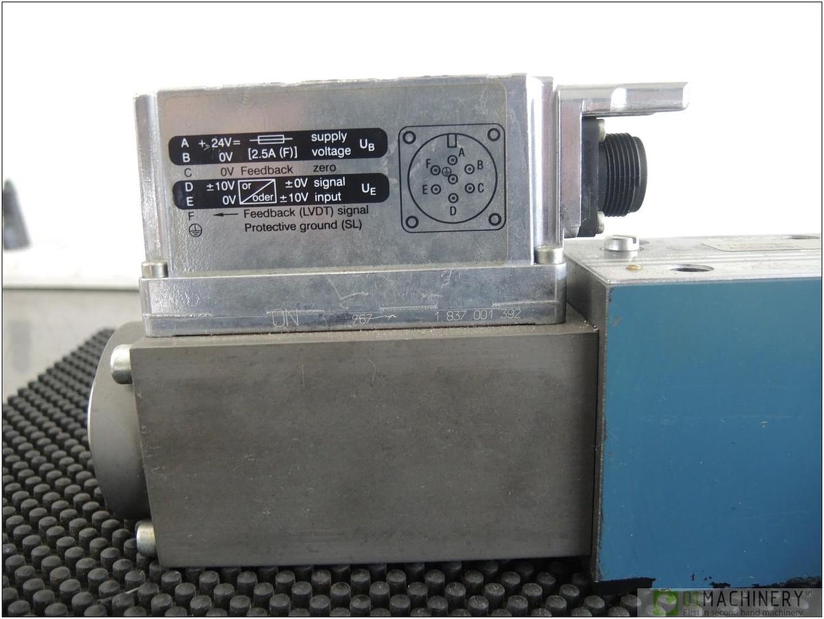 BOSCH 0 811 404 752