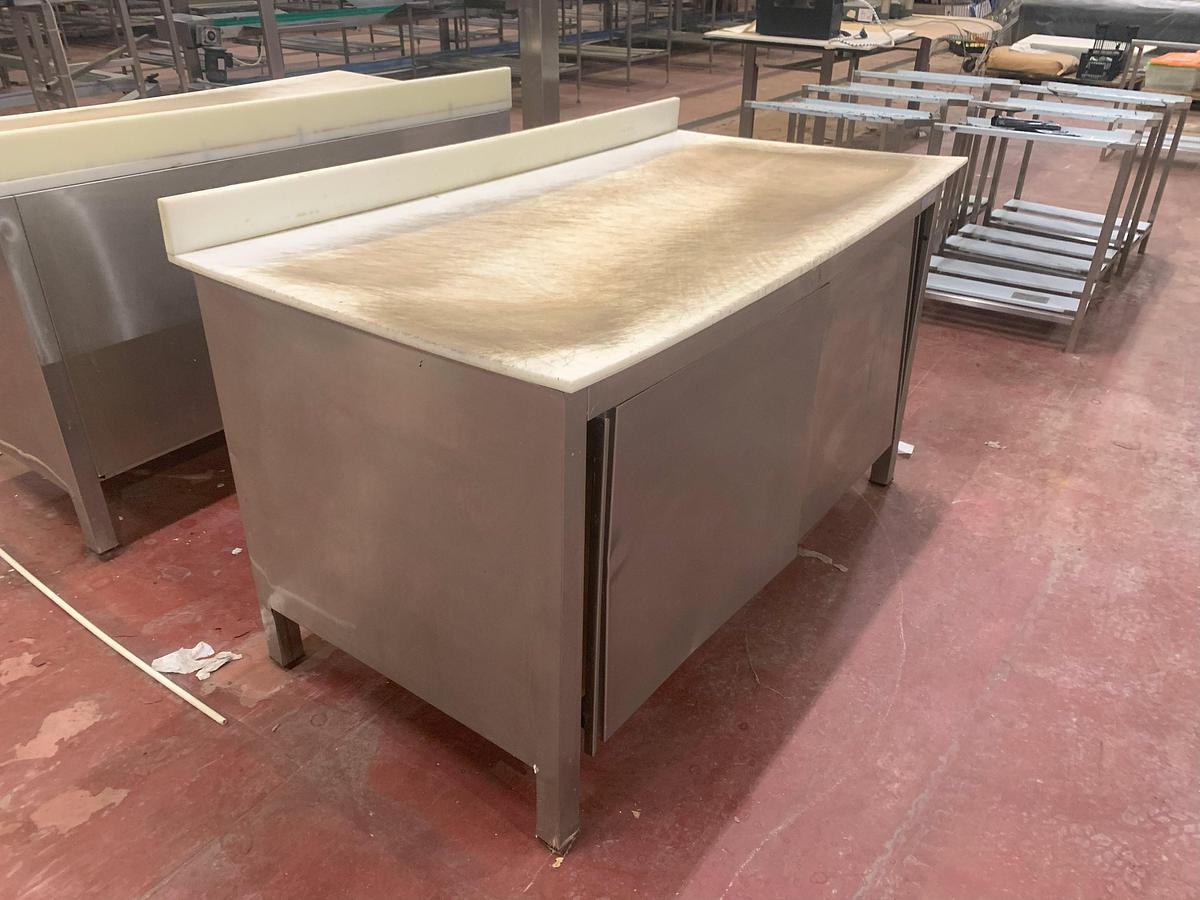 Usato TAVOLO ARMADIATO AL0888