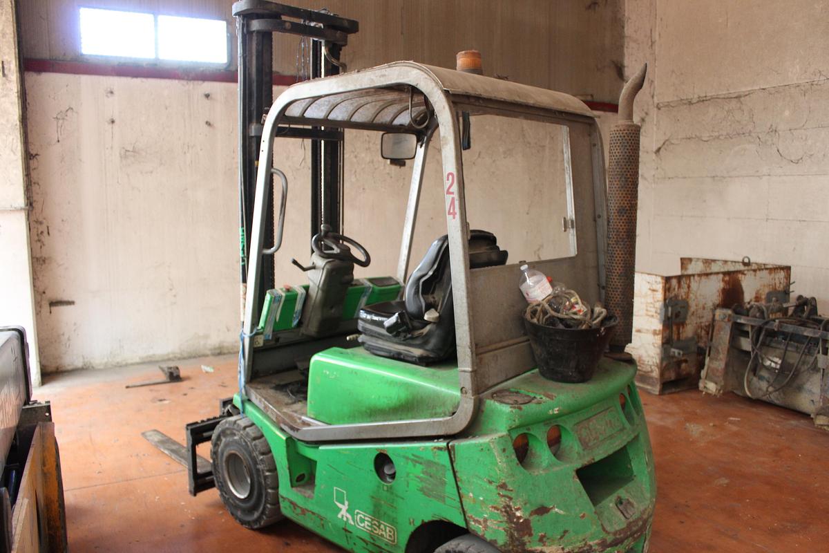 2003 CESAB DRAGO 200