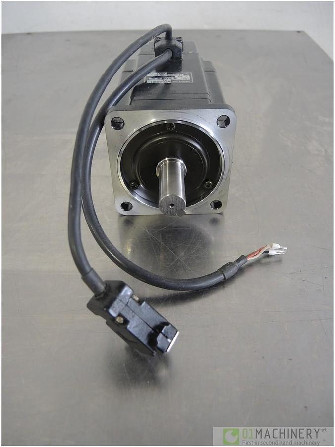 2001 OMRON R88M-W75030H-S1