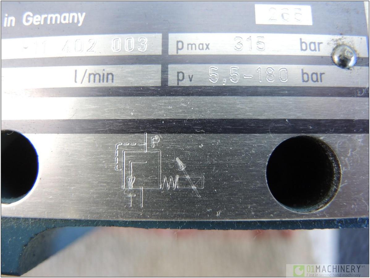 Used BOSCH 0 811 402 003 AI3057