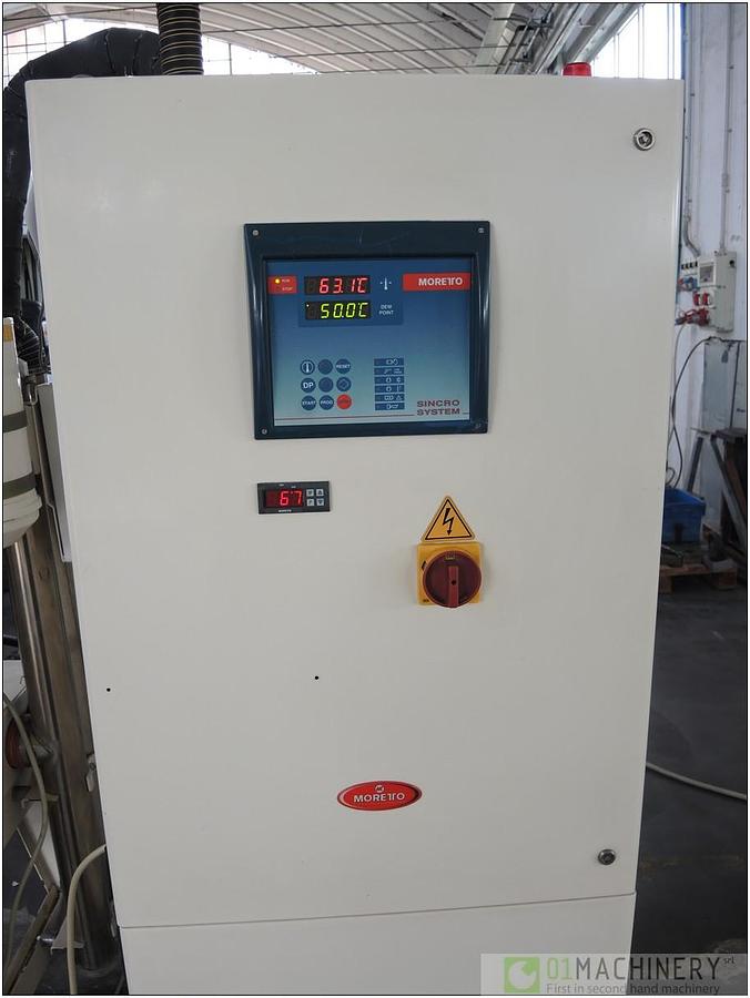 2001 MORETTO D205