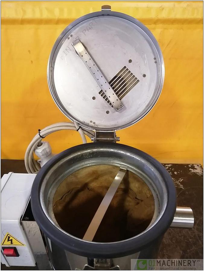 Usato 2016 SB PLASTICS MACHINERY FSB2 AI3288