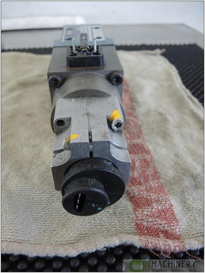 BOSCH 0 811 402 001