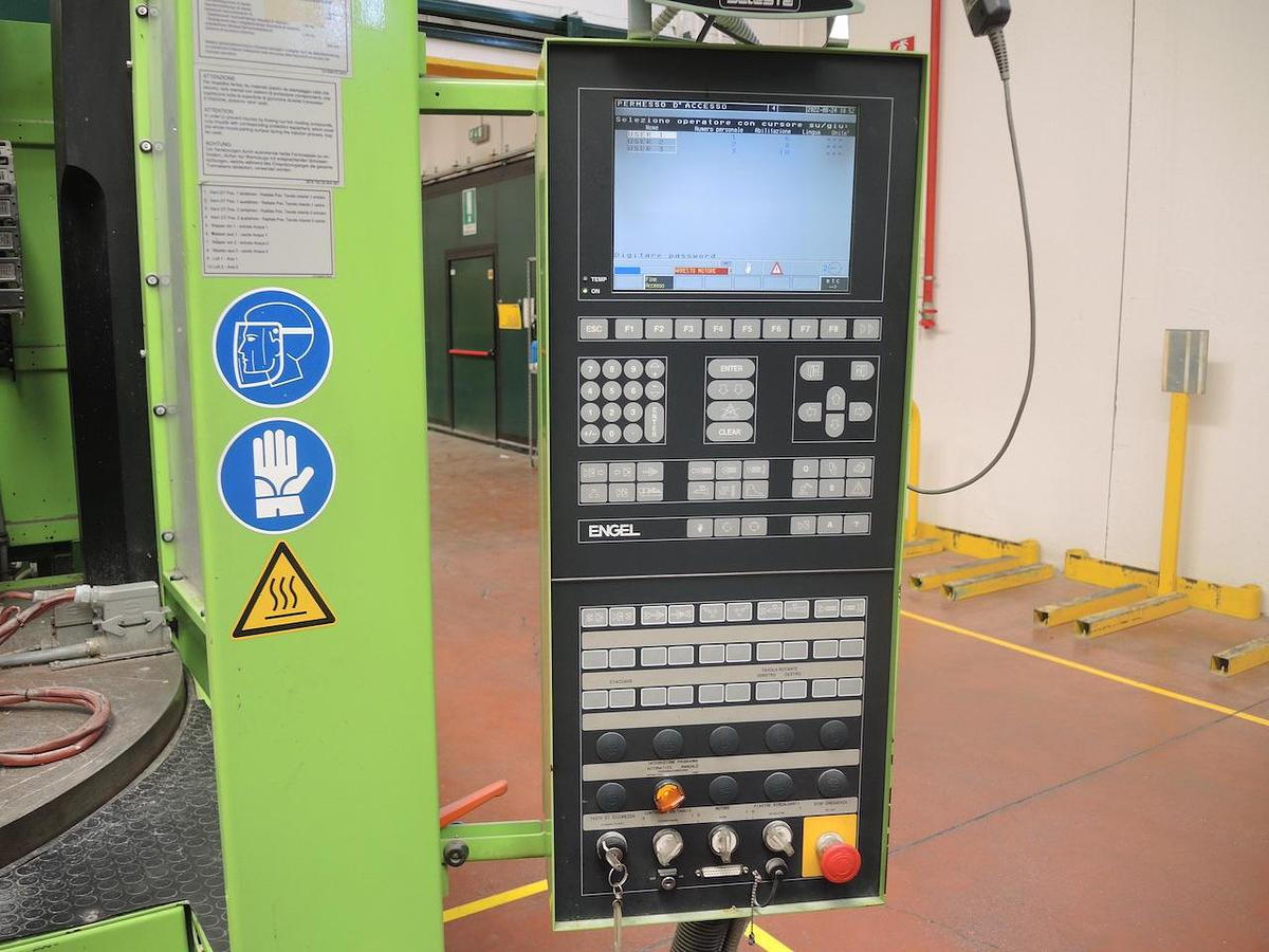 Usato 2006 ENGEL INSERT H/200 ELAST CM0004