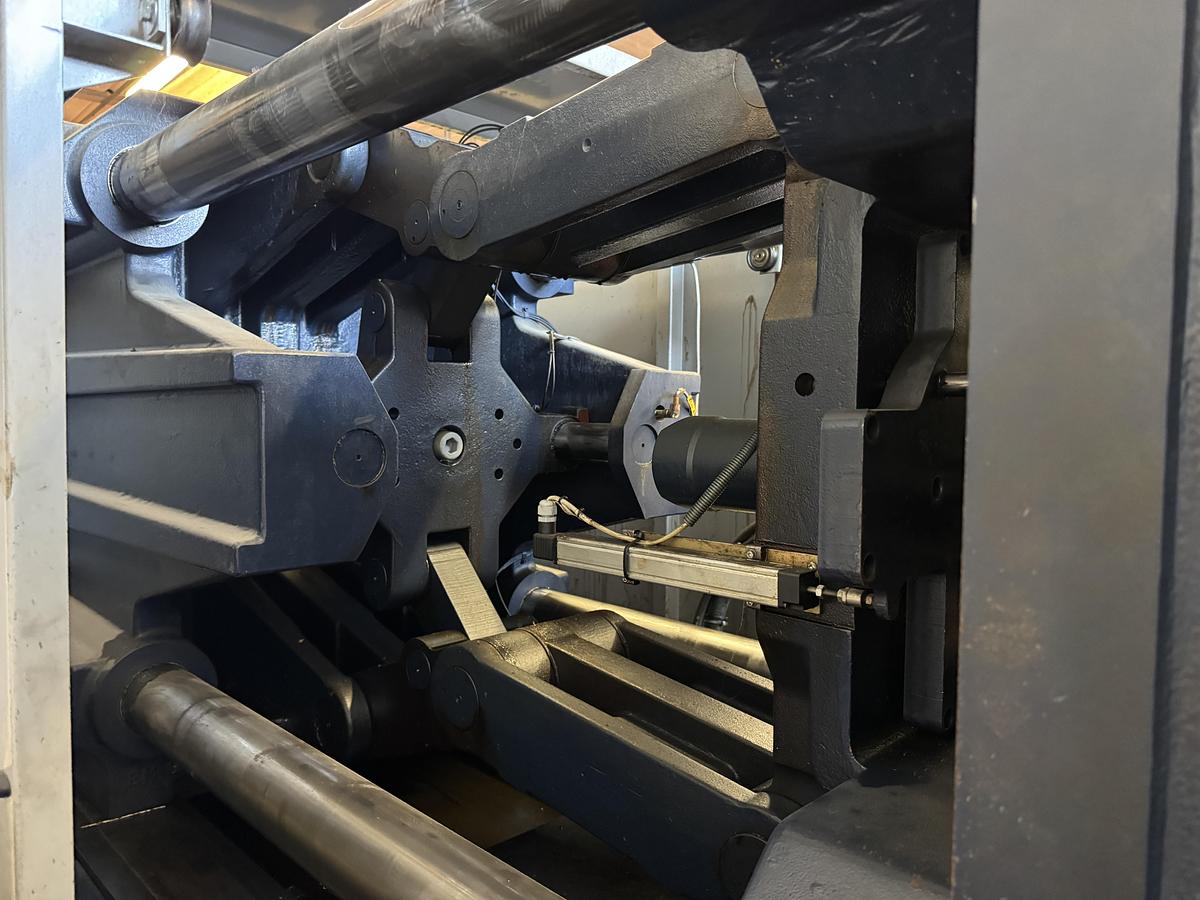 2002 BATTENFELD TM 2700 / 1330