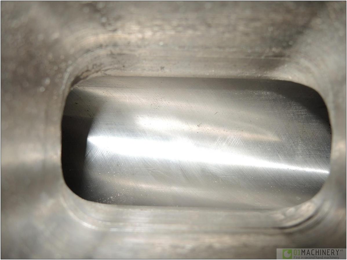 Used 2010 MAICO CAMERA E VITE PRESSE AI0457