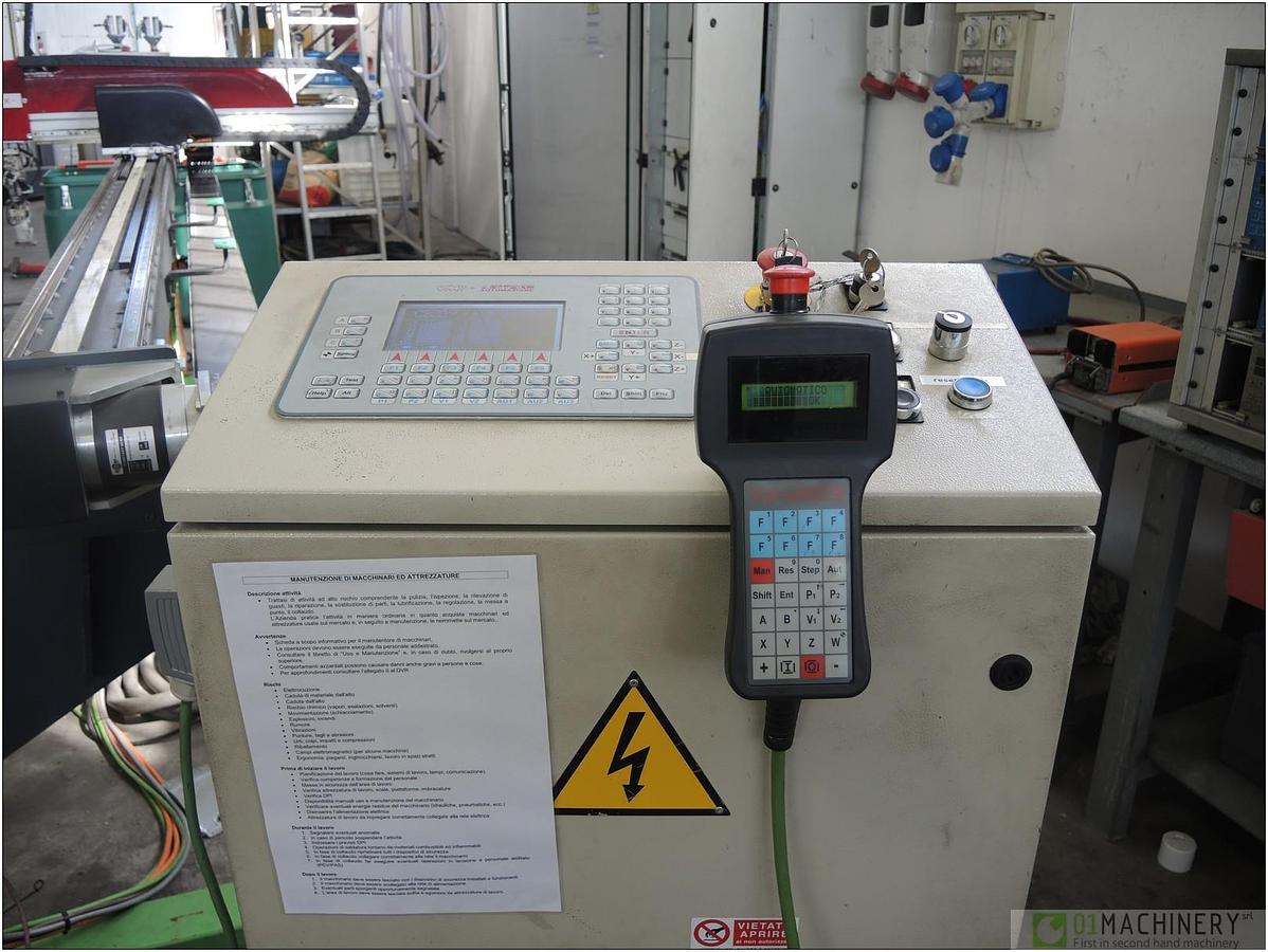 2007 ASITECH MIKRO CNC