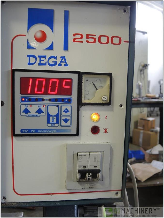 2007 DEGA 2500