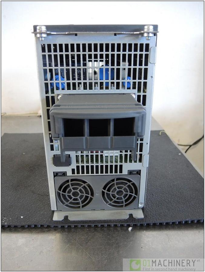 SIEMENS 6SL3130-6TE23-6AA3