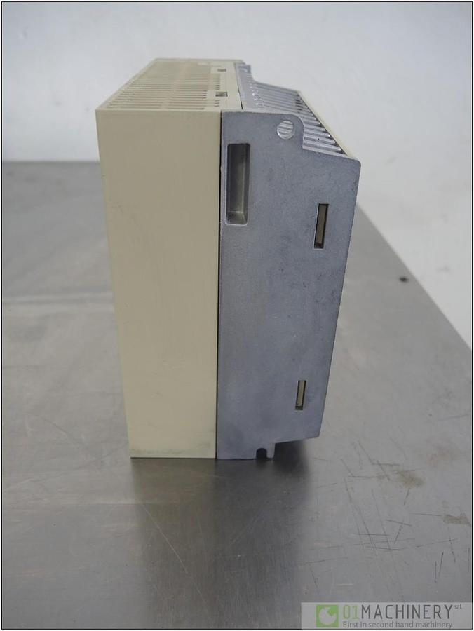 2010 OMRON R88D-WT08HH