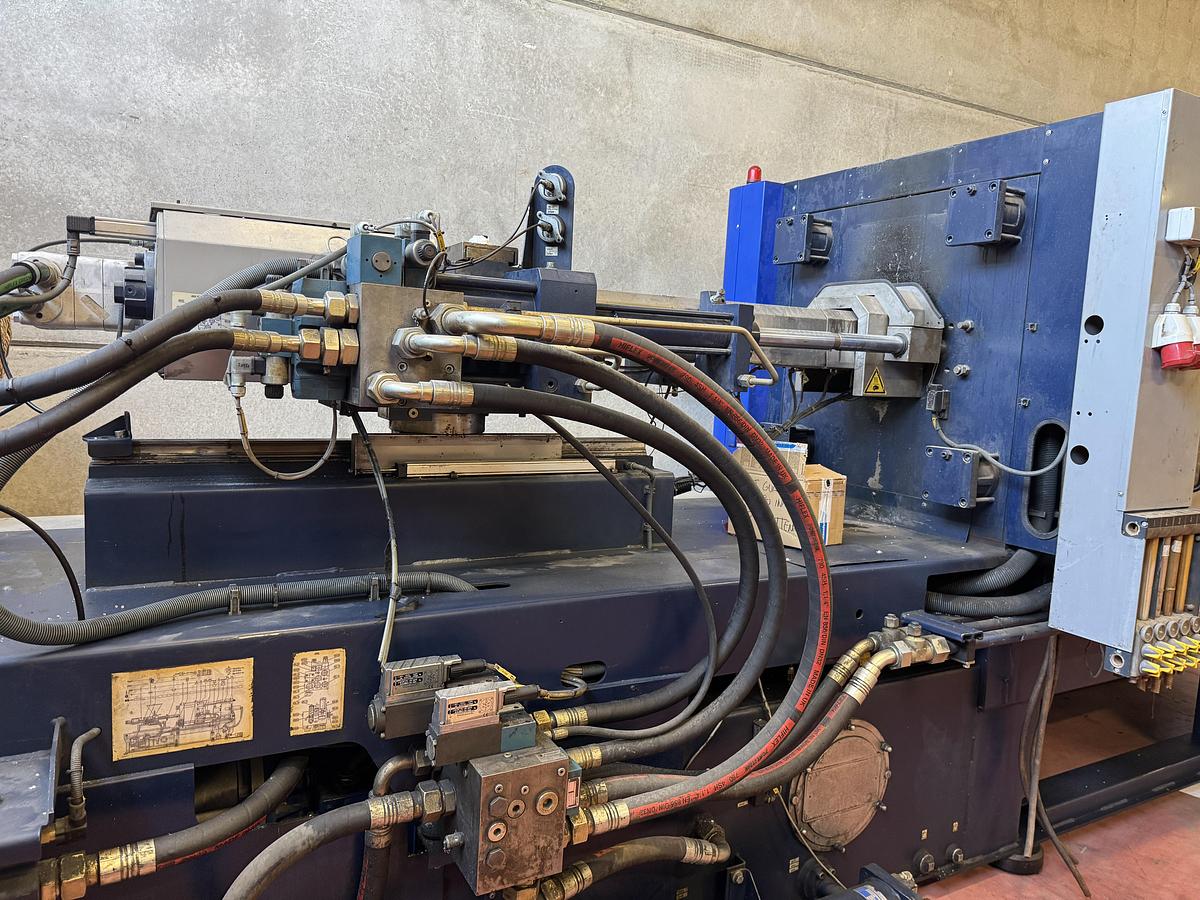 2002 BATTENFELD TM 2700 / 1330