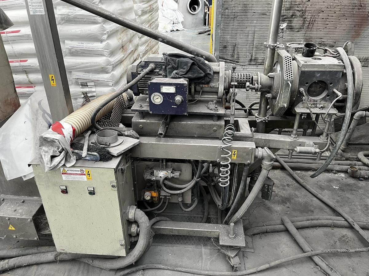 2005 FILTEC UW25