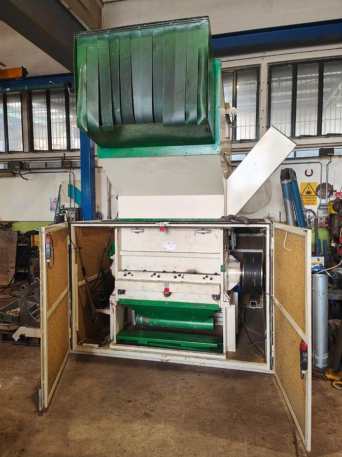 2009 ADLER BUZZI AD 120