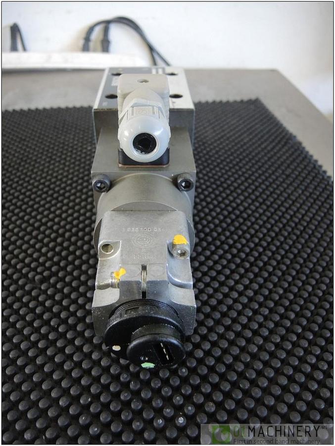BOSCH 0 811 403 001