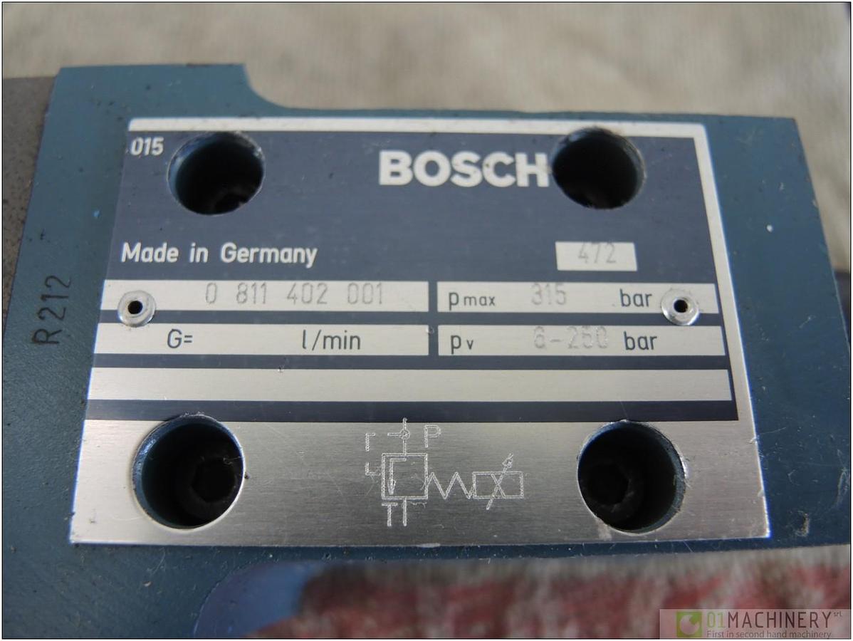  BOSCH 0 811 402 001