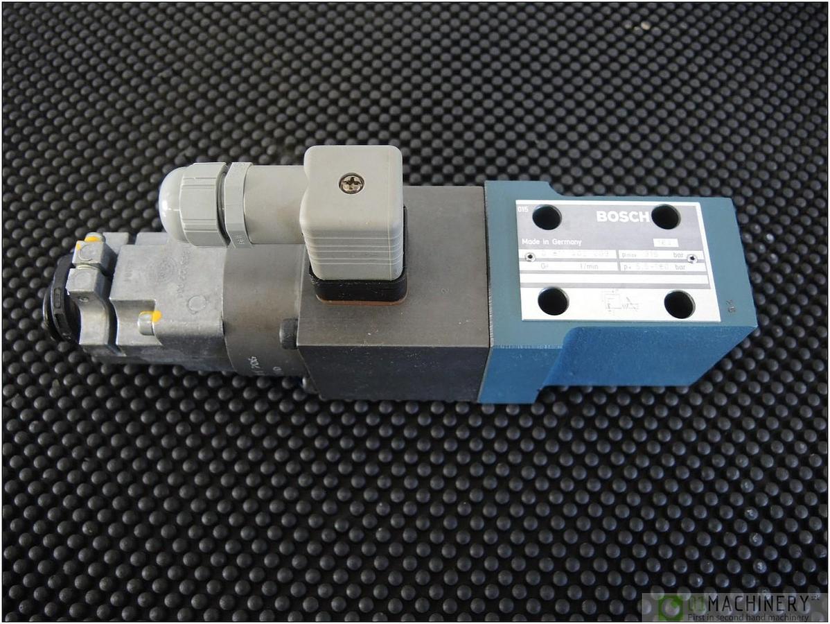 BOSCH 0 811 402 003