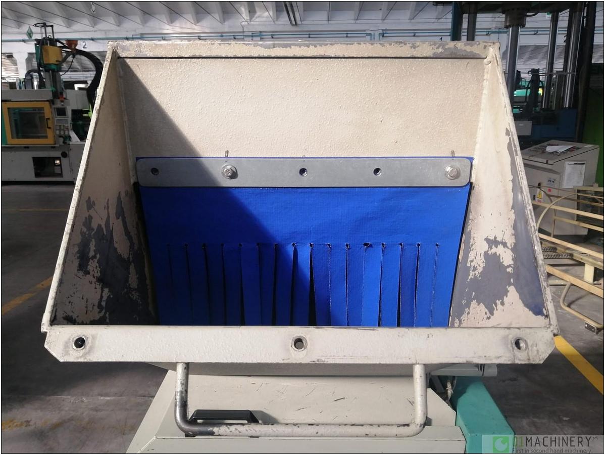 TRIA 40-20/BL-T