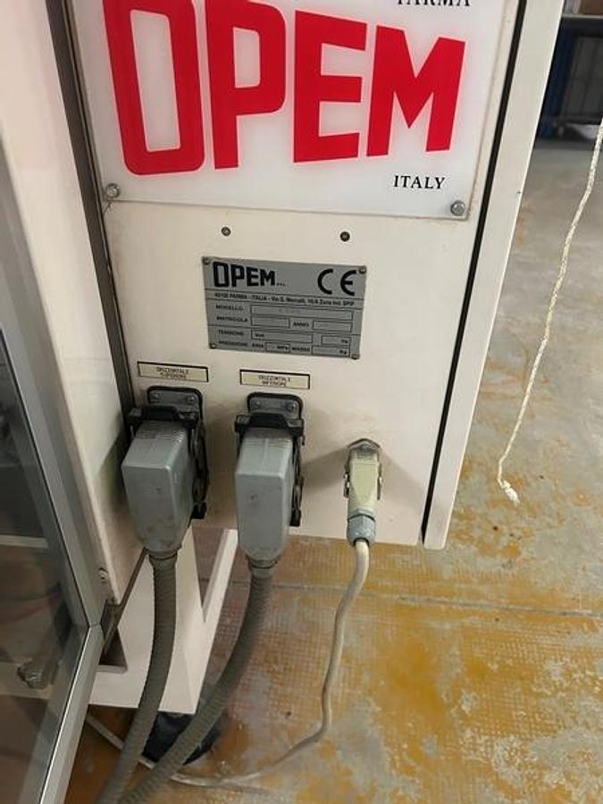 1999 OPEM F 220