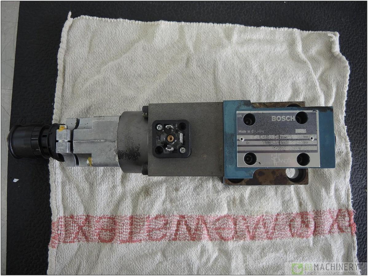 BOSCH 0 811 402 003
