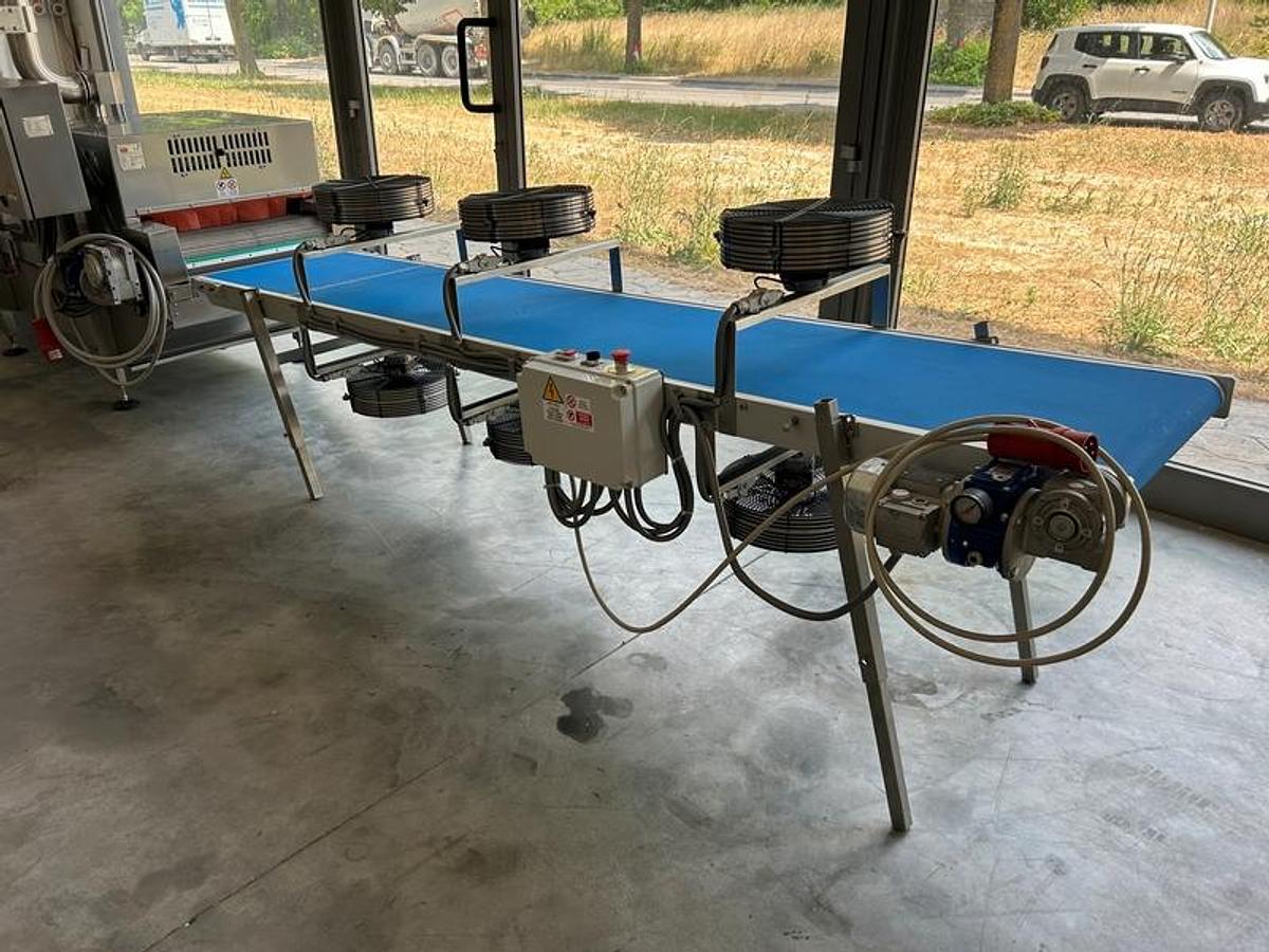 Usato linea pasta fresca ripiena pastorizzata