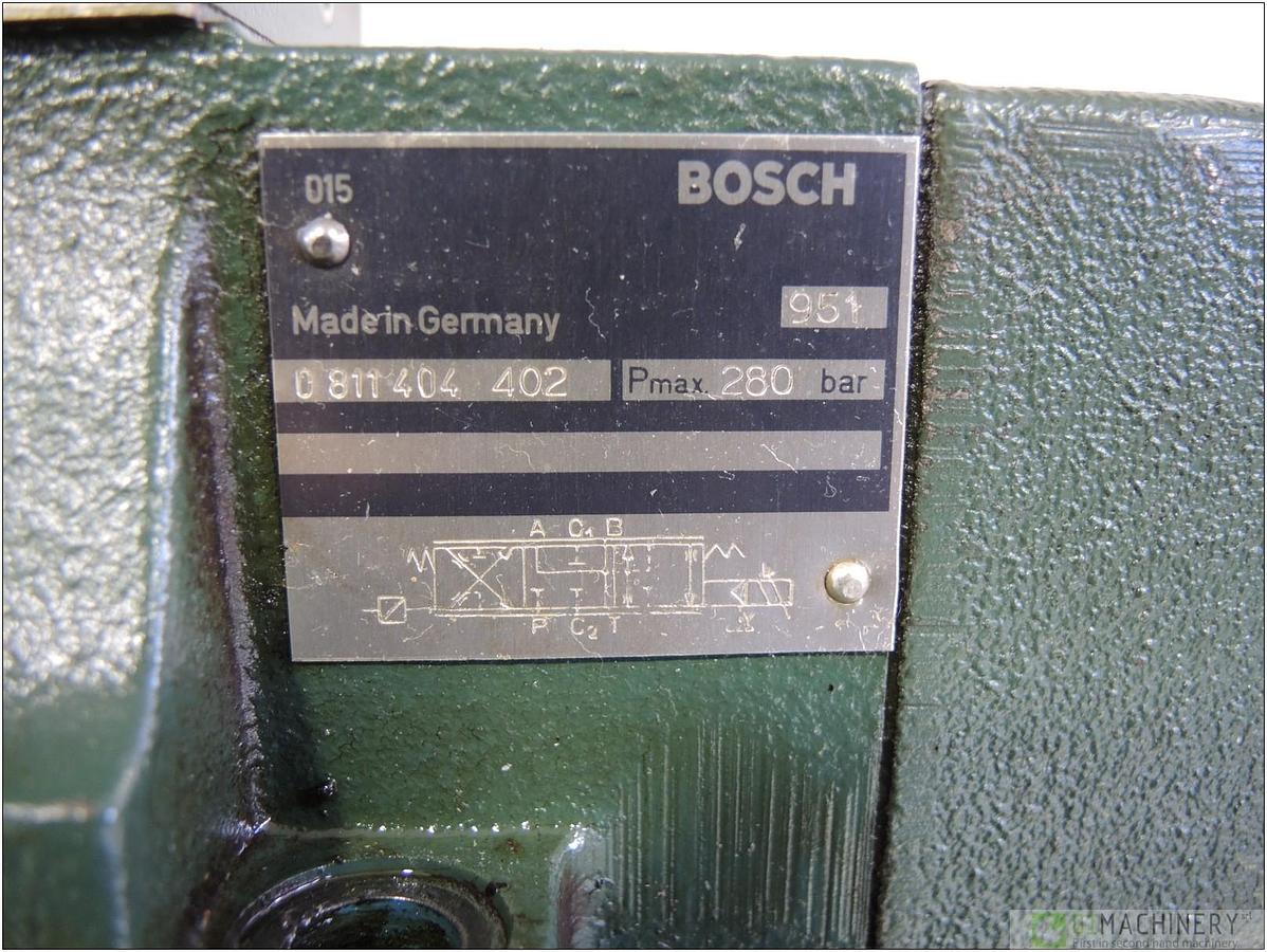2010 BOSCH 0811404 105 + 402