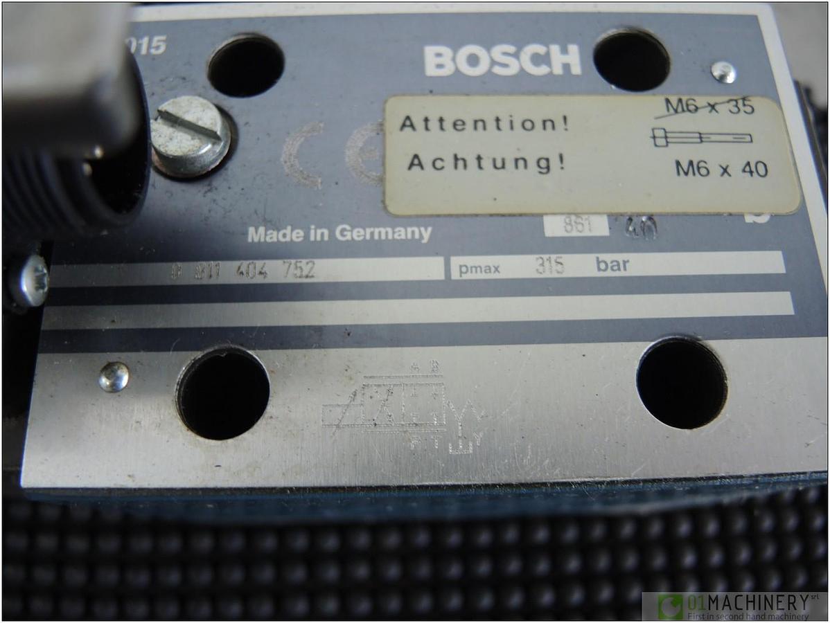  BOSCH 0 811 404 752