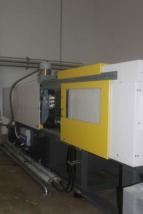2012 Fanuc ROBOSHOT 150B S2000i