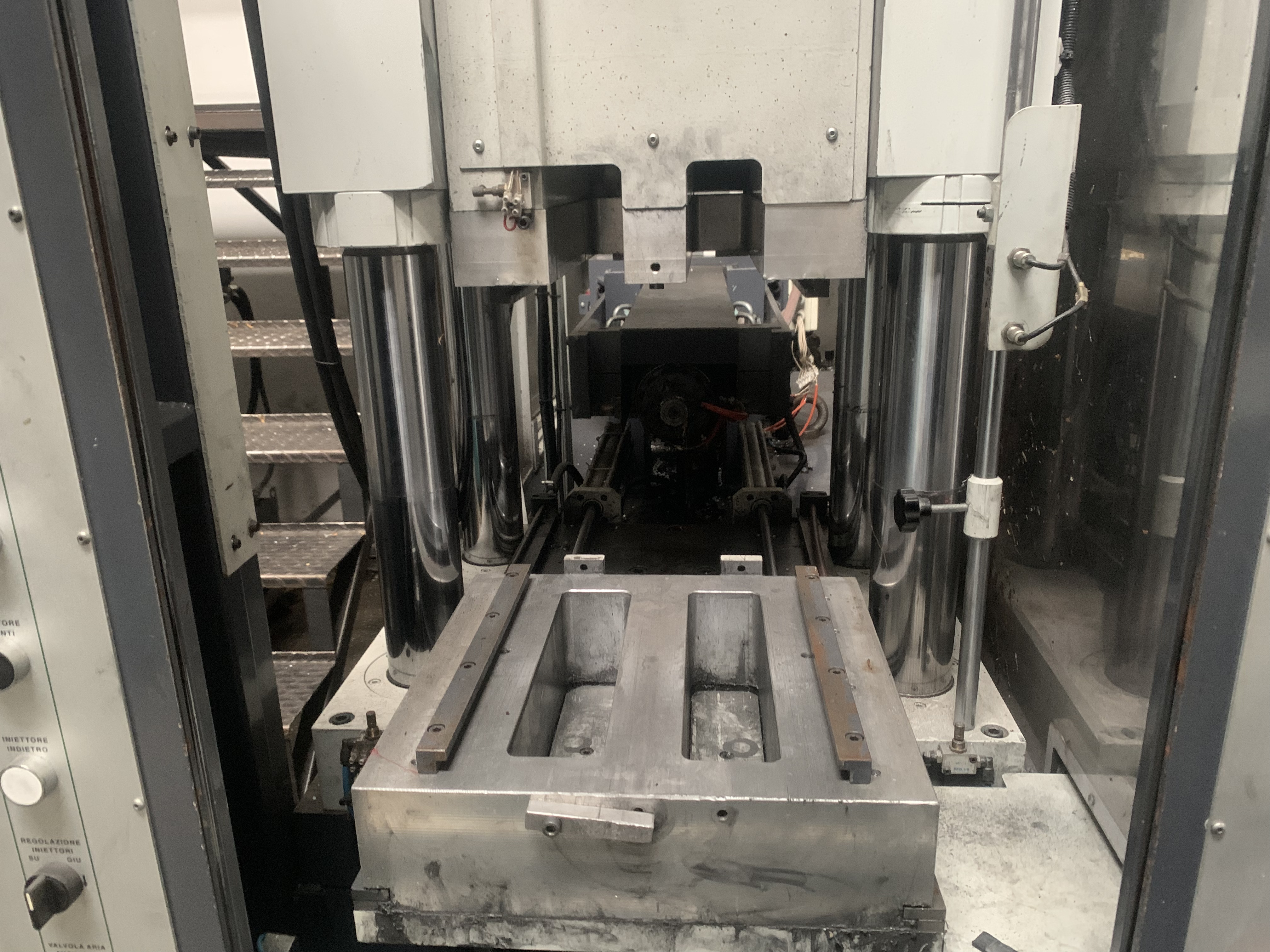 2018 INDUSTRIAL SERVICE ARIEL 3I