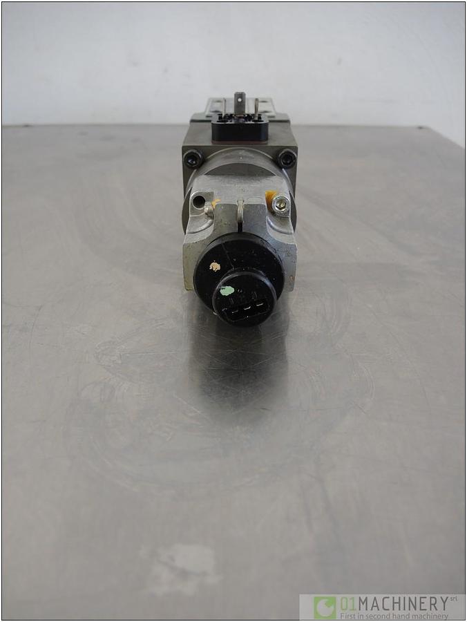 2010 BOSCH 0 811 402 003