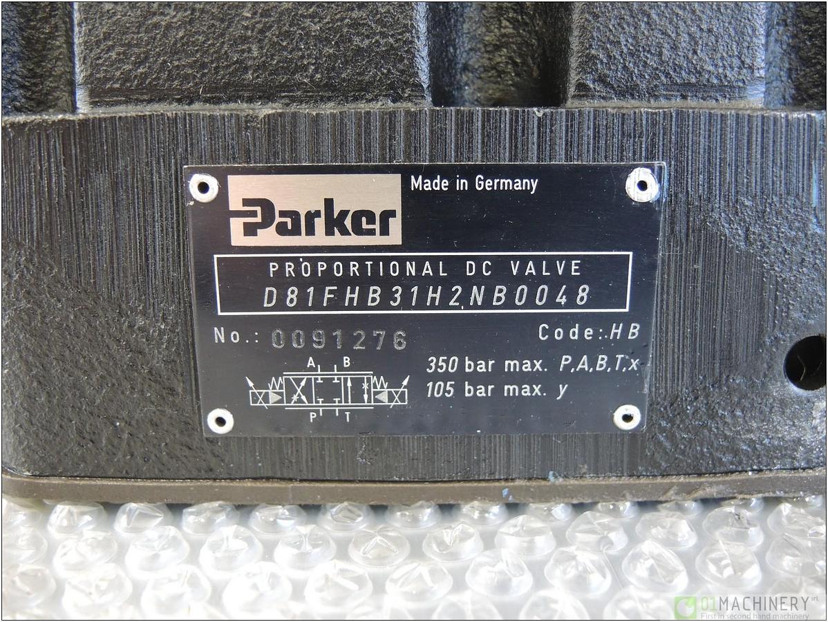 2000 PARKER D81FHB31H2NB0048