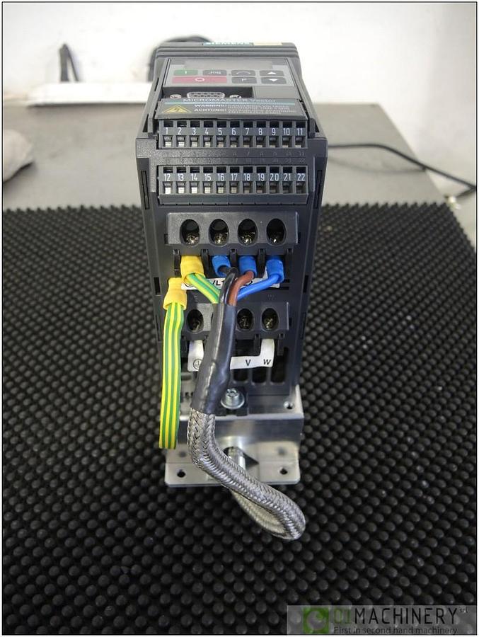  SIEMENS 6SE3214-0DA40