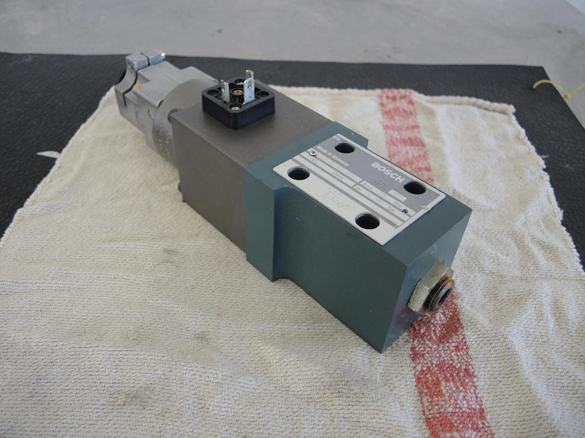 2000 BOSCH 0811402003